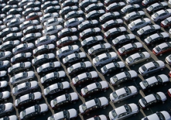 Доли рынка новых легковых автомобилей наиболее массовых брендов в городах России с населением более 1 млн. человек