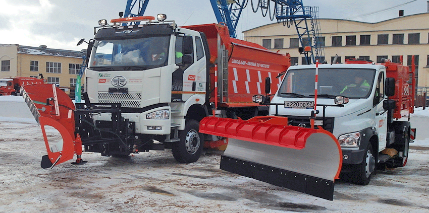 Смоленский «Завод КДМ» представил образцы новой техники 